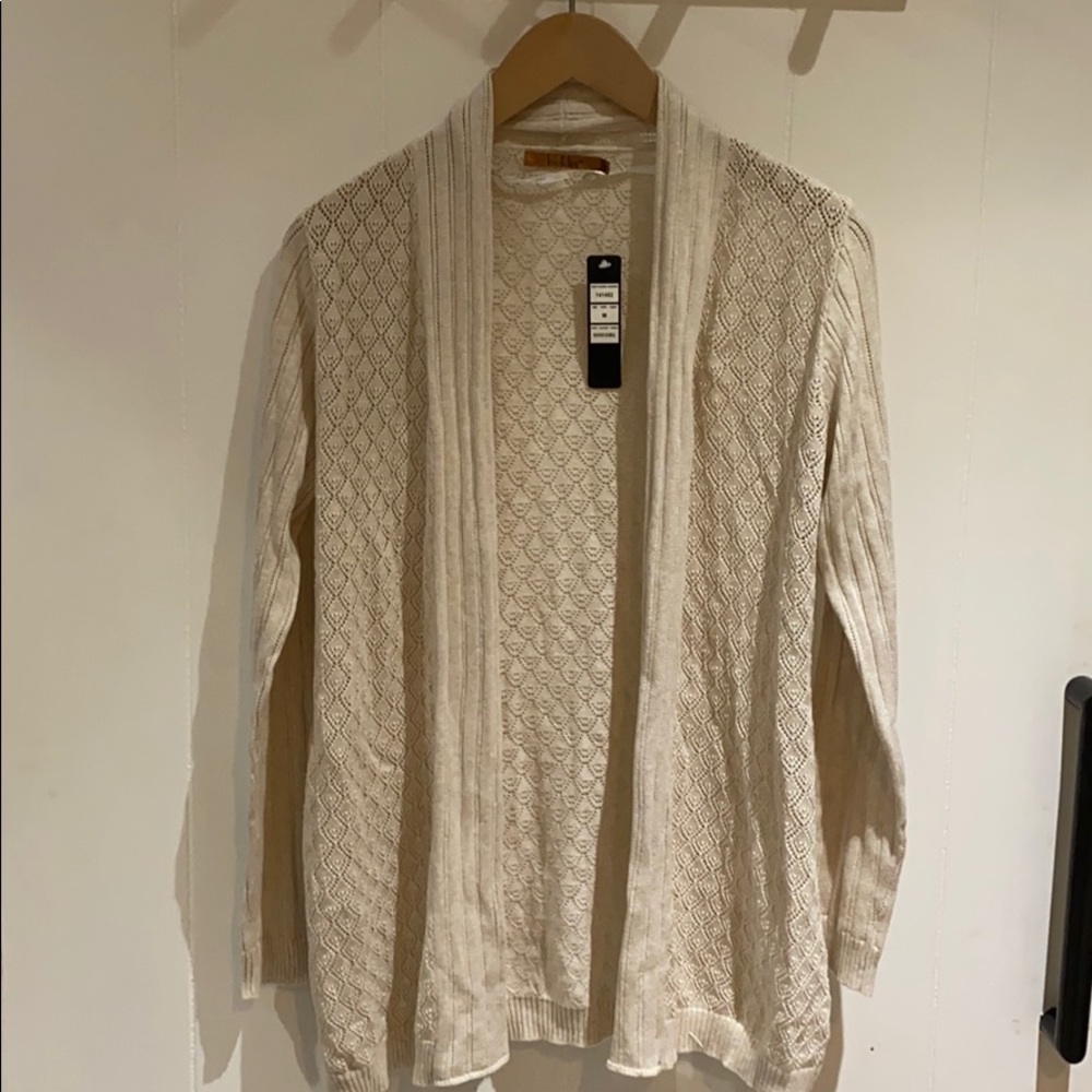Cardigan sweater